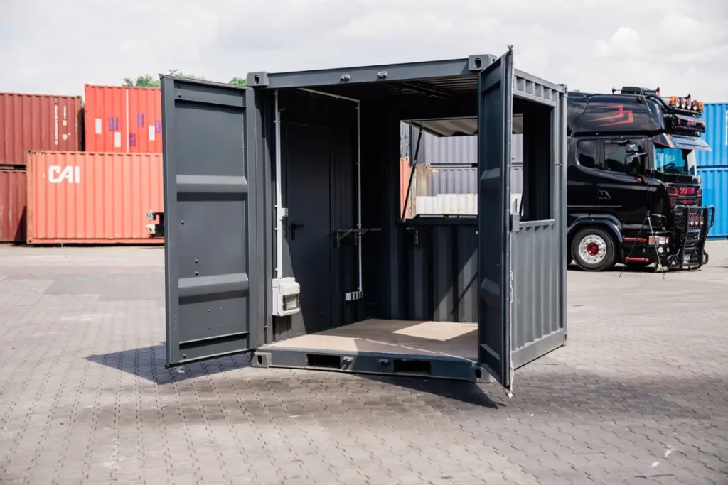 10-Fuss-Barcontainer-3.jpg